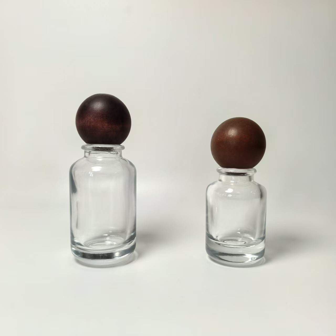 Wholesale 100ml Round Glass Perfume Bottle