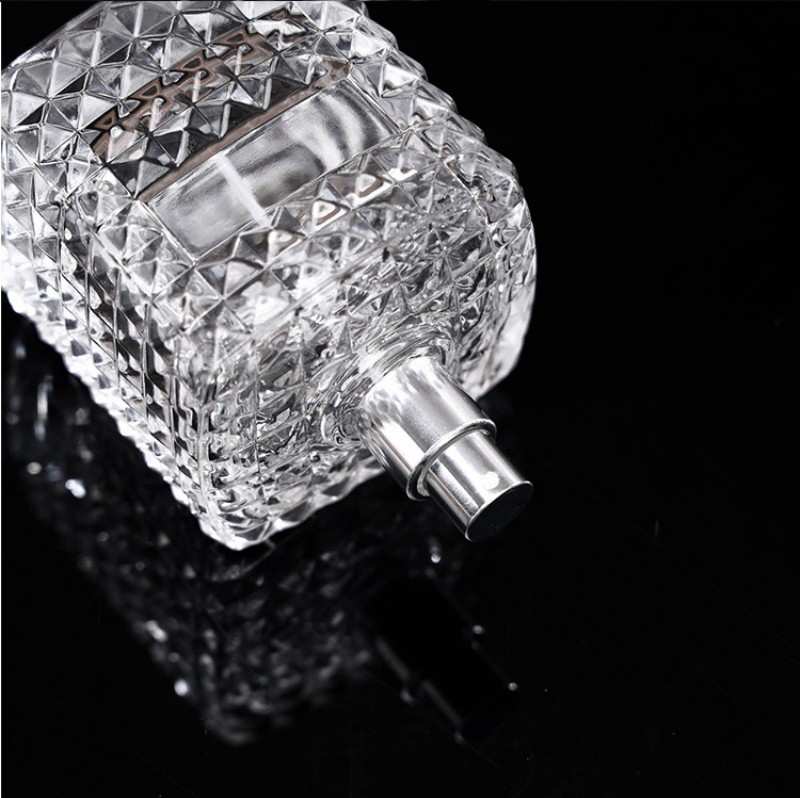 Wholesale 100ml Diamond-Pattern Square Glass Perfume Bottle