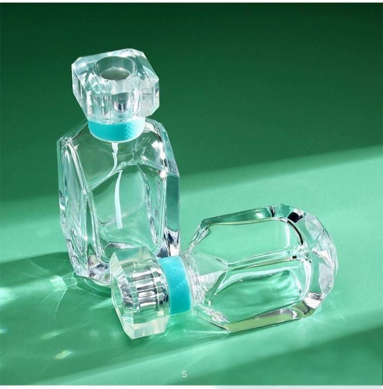 Wholesale 50ml Heavy-Base Rectangular Glass Perfume Bottle