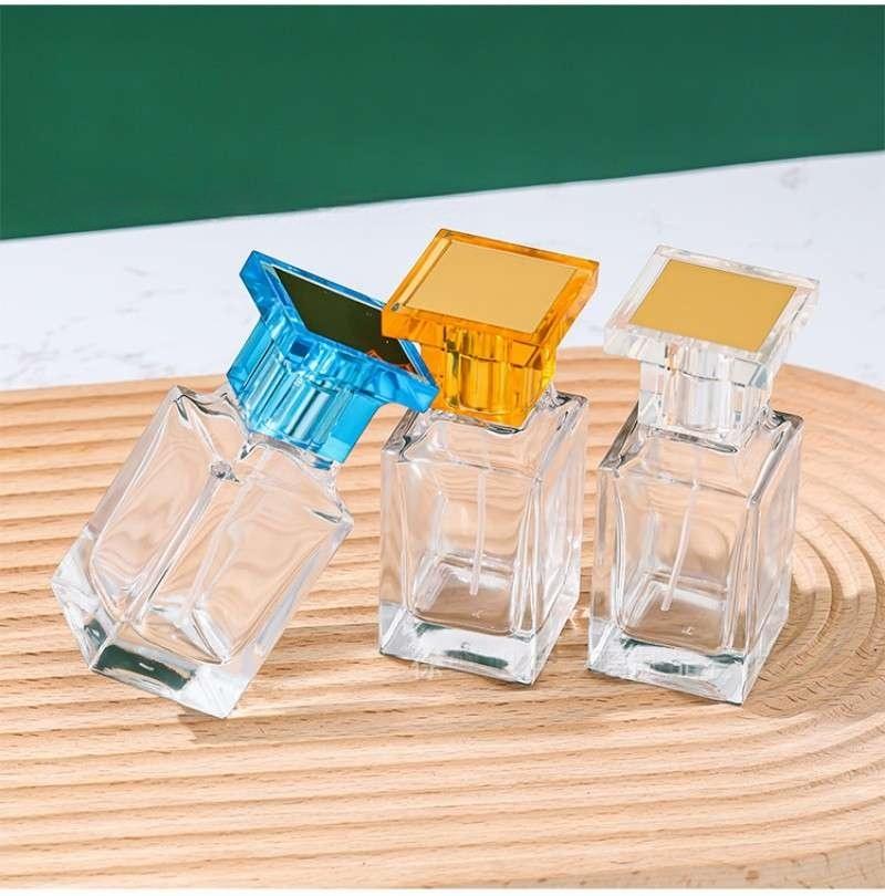 Wholesale 50ml Square Glass Perfume Bottle