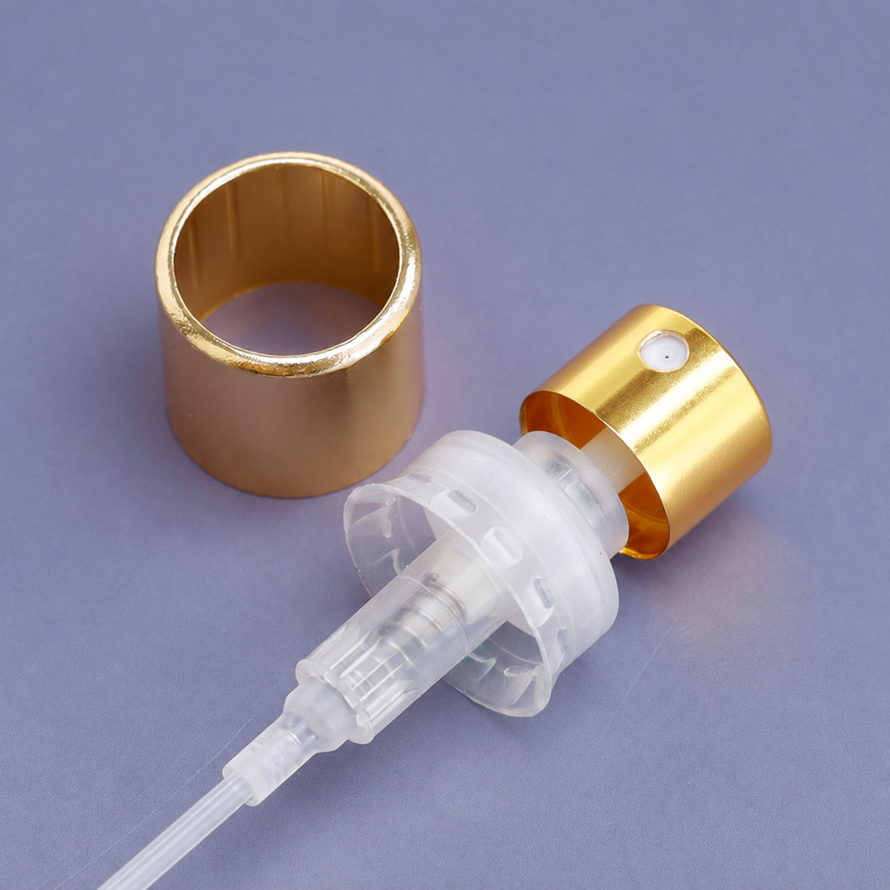 Wholesale 13mm Gold Plastic-Mount Perfume Spray Pump with Collar