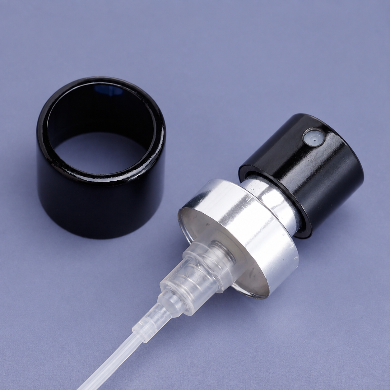 Wholesale 13mm Black and Silver Aluminum-Finish Perfume Spray Pump with Collar